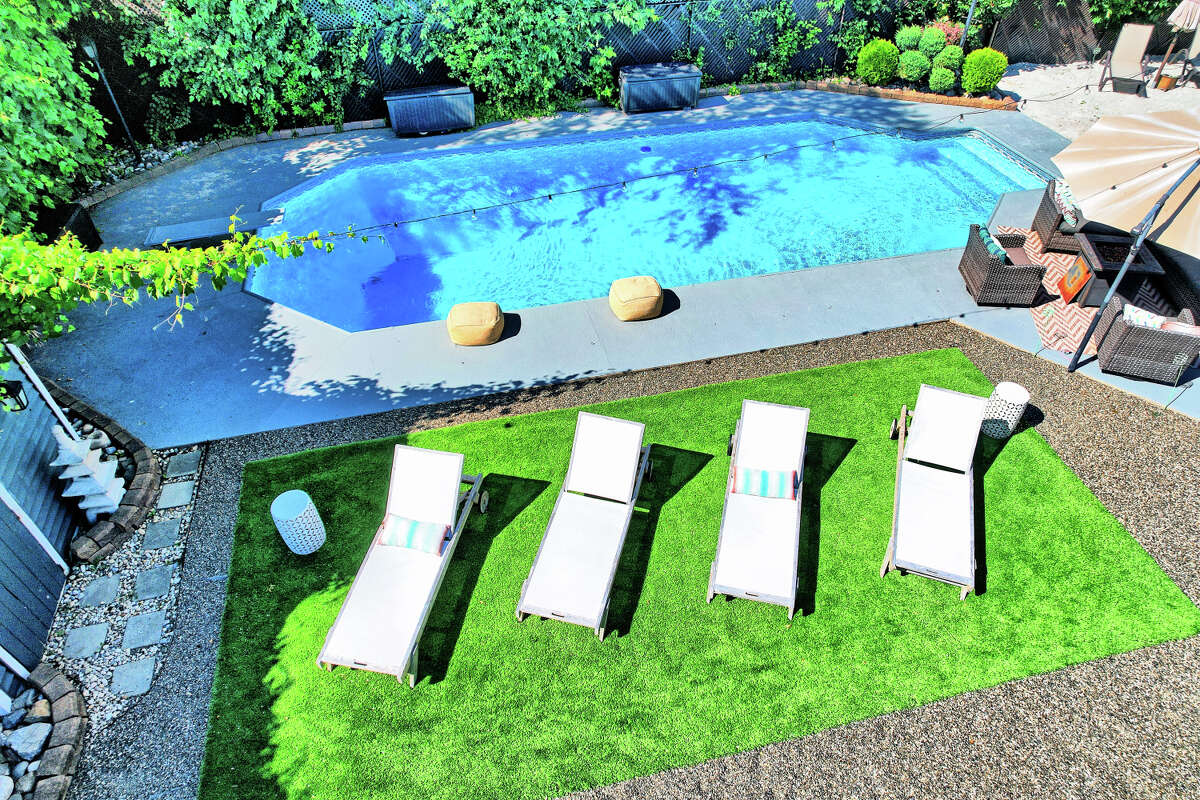 How much does this Rotterdam home, with pool house, cost?