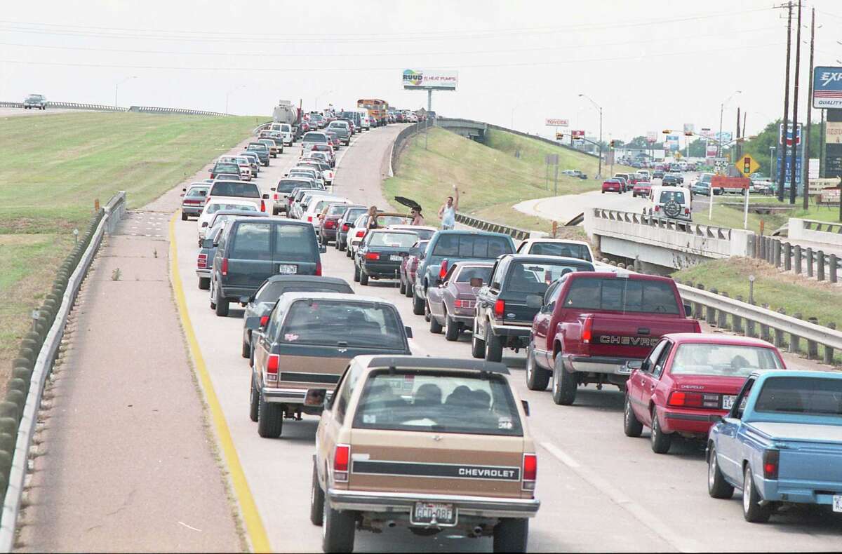 Houston in 1992 Archive newspaper photos show city 30 years ago