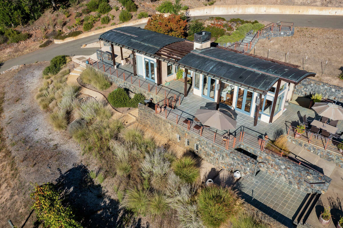 The home on this Wine Country estate is a luxury poolhouse Guess the