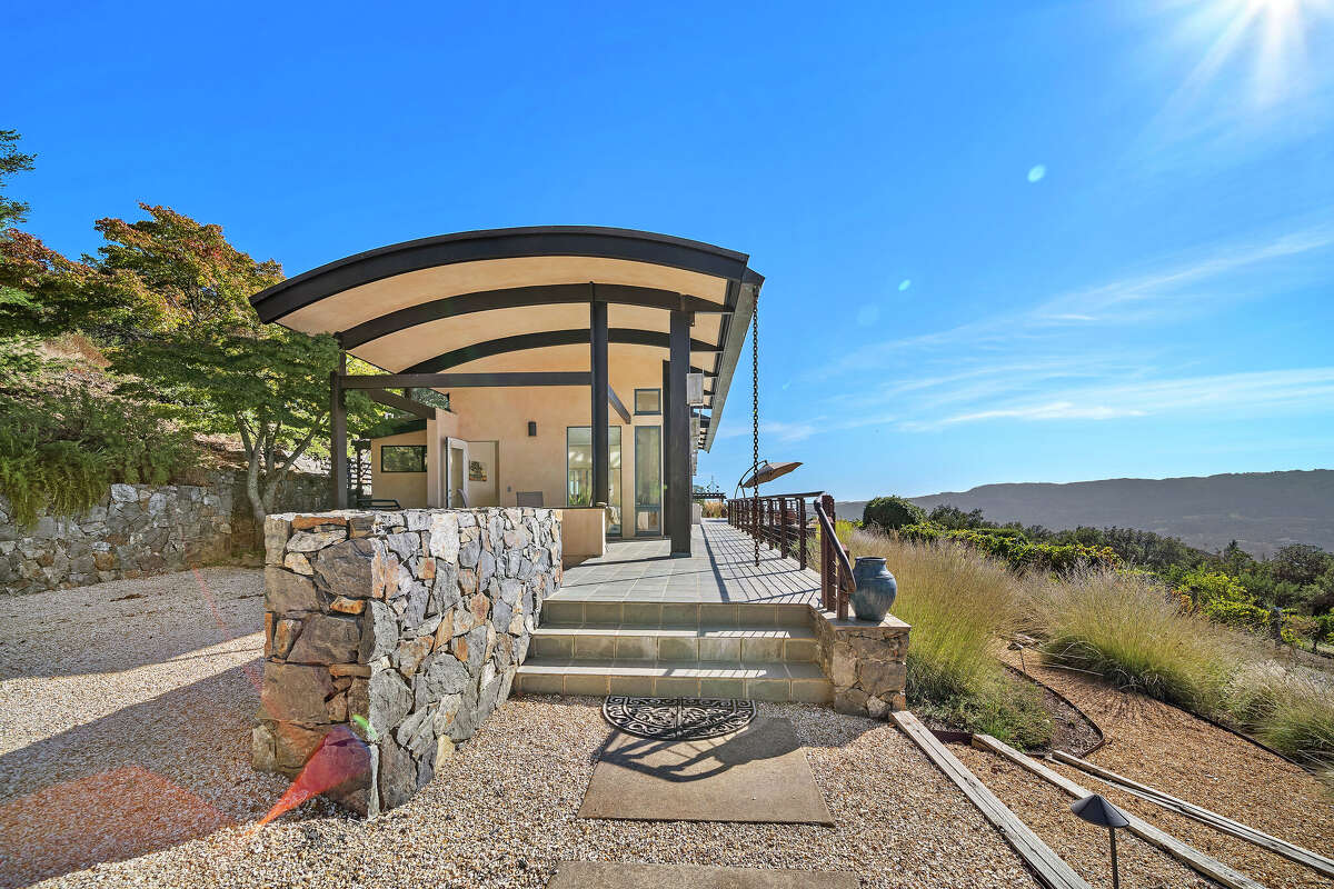 The home on this Wine Country estate is a luxury poolhouse Guess the