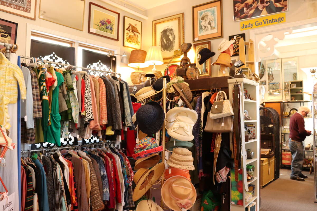 Vintage and second hand clothing stores in the Hudson Valley