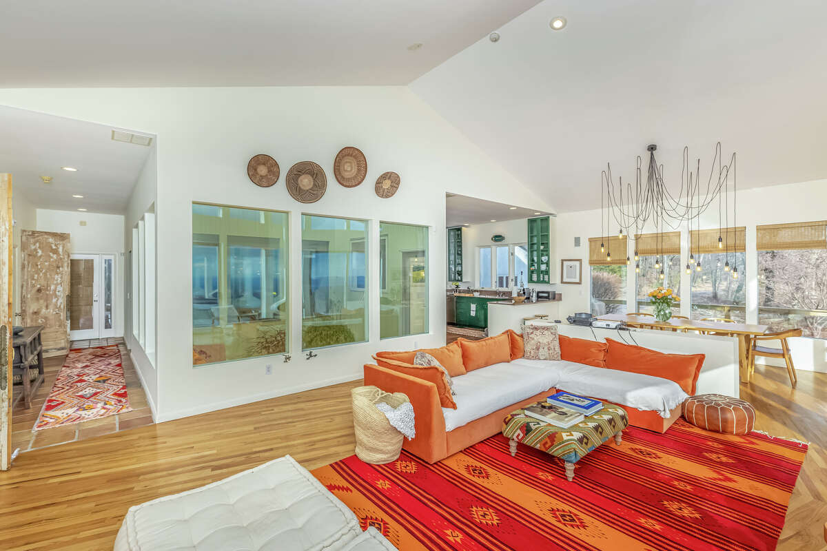 Guess the price on this exclusive Woodstock estate