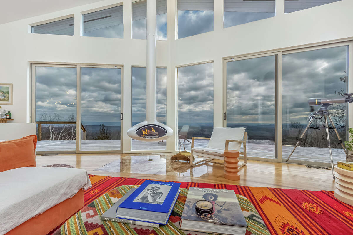 Guess the price on this exclusive Woodstock estate