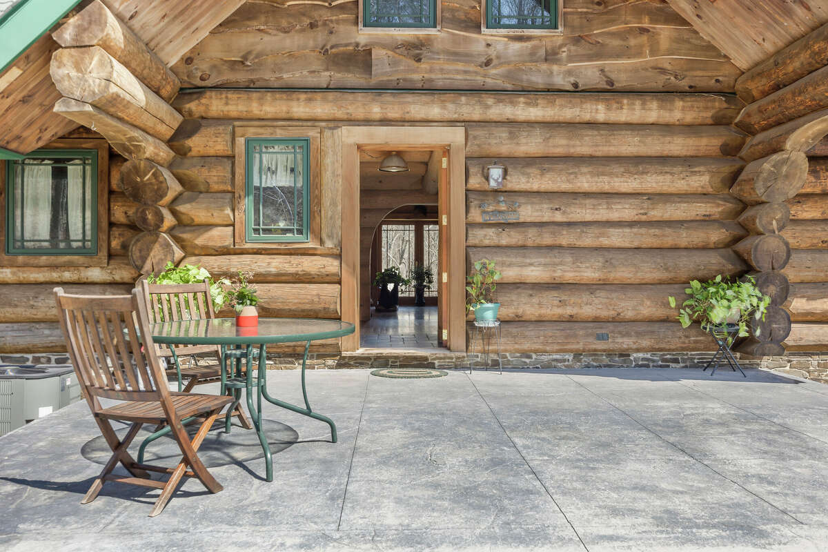 Can you guess the price of this Chatham cabin?