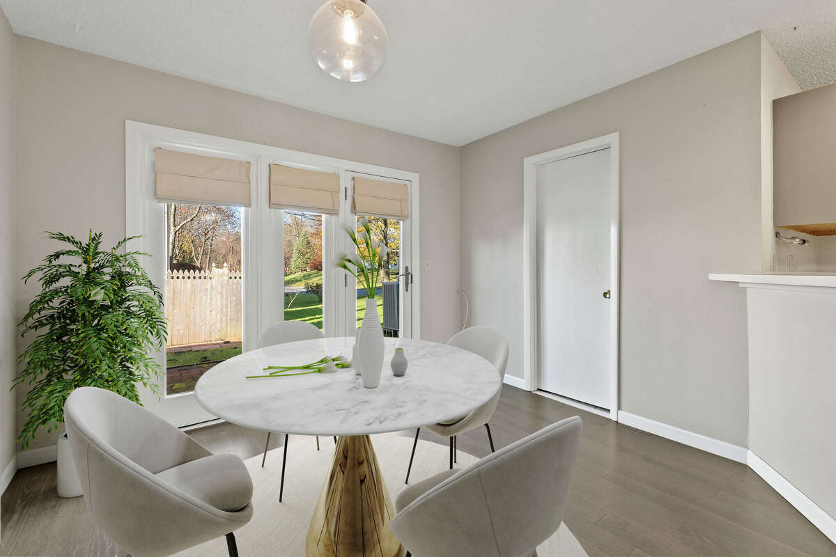 Guess the price of this twostory Clifton Park town house