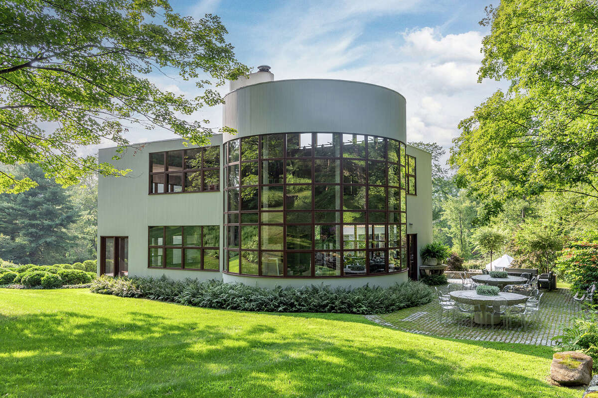 Guess the price of CT house designed by the man behind Guggenheim