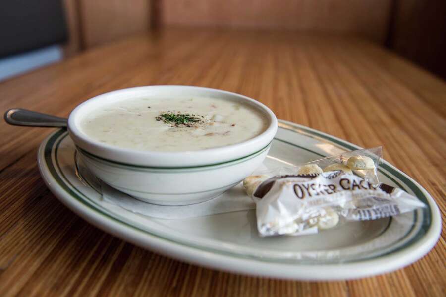 Vote Who makes the best clam chowder in Connecticut?