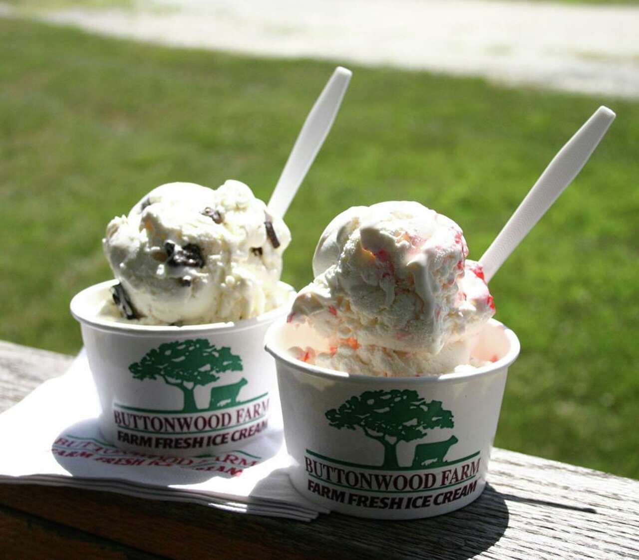 A Guide To 25 Places For Ice Cream In Connecticut