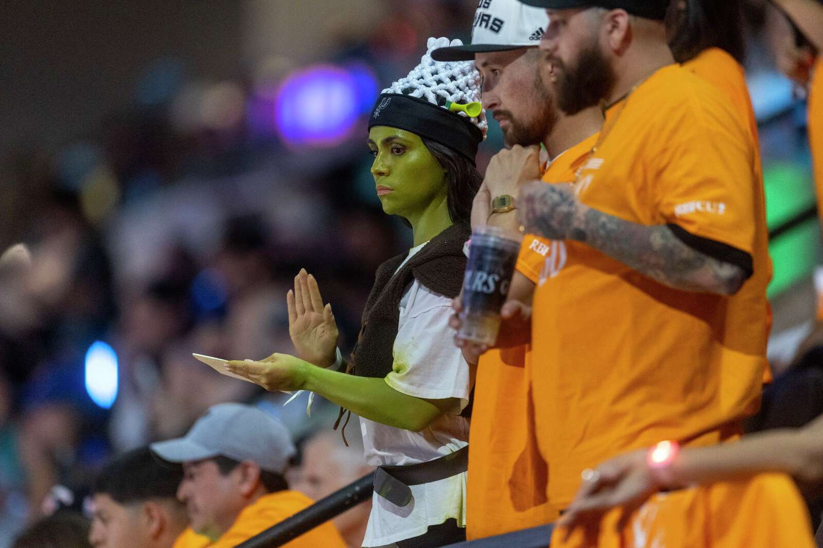 Fans cheer on the Spurs during Game 1 of the NBA Finals against the New York Knicks at Frost Bank Center. (Andrew J. Whitaker/San Antonio Express-News)