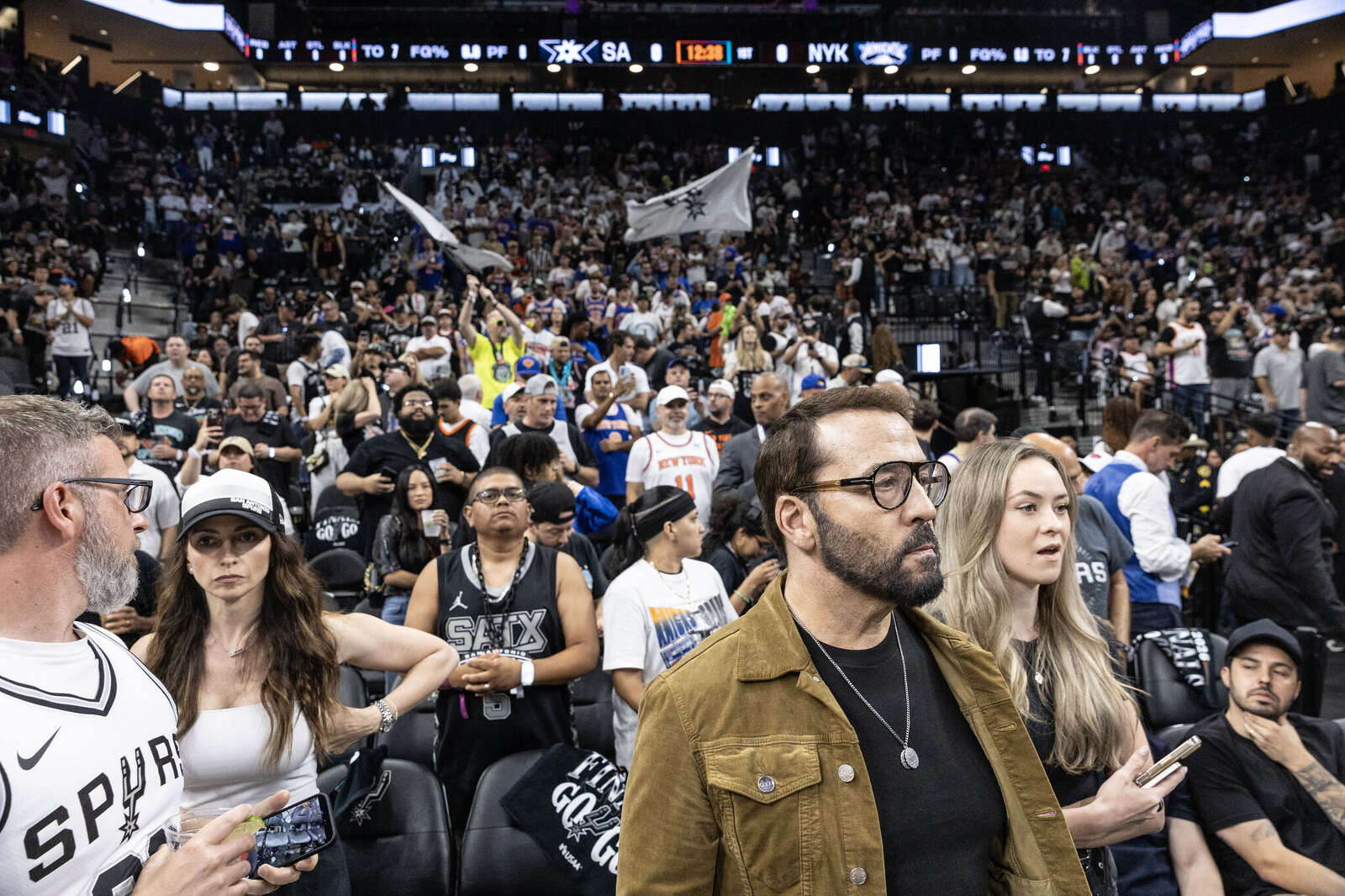 Actor Jeremy Piven, a Spurs supporter, waits for the the start of the NBA Championship game 2.