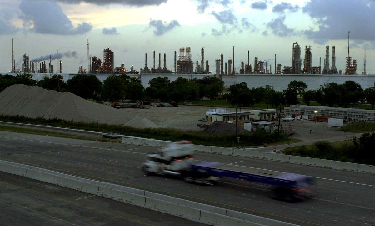 Exxon’s Baytown refinery to see big facelift