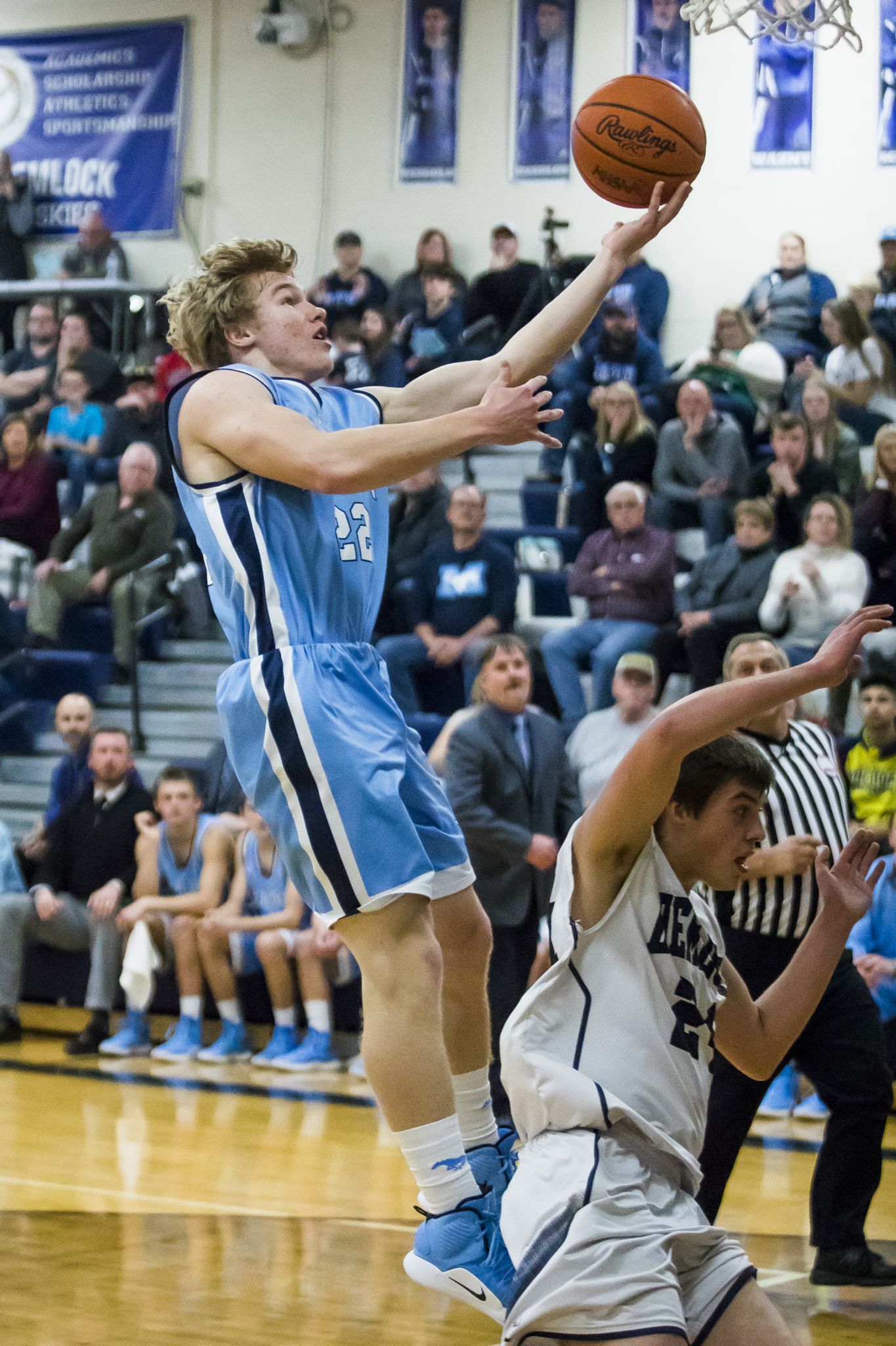Meridian vs. Hemlock boys' basketball Jan. 15, 2019