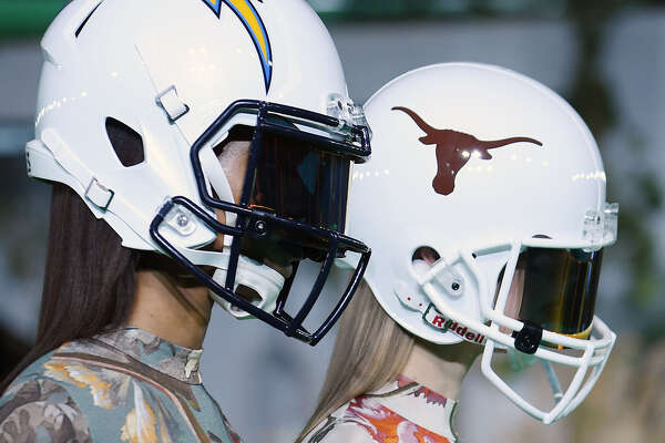 High End Designer Uses Texas Longhorns Helmet At Paris Fashion Week Houstonchronicle Com