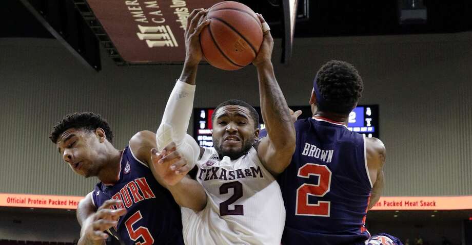 Texas A M Suffers Ugly Loss To No 14 Auburn San Antonio Express