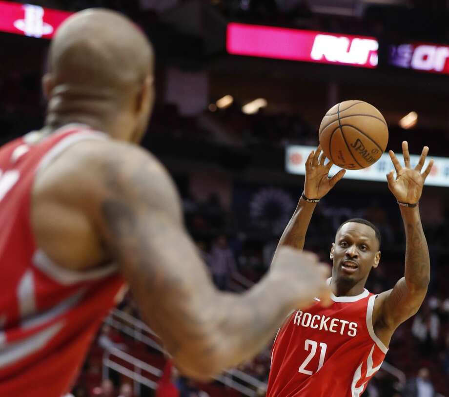James Nunnally Returns To Toyota Center A Season After Nba Rule