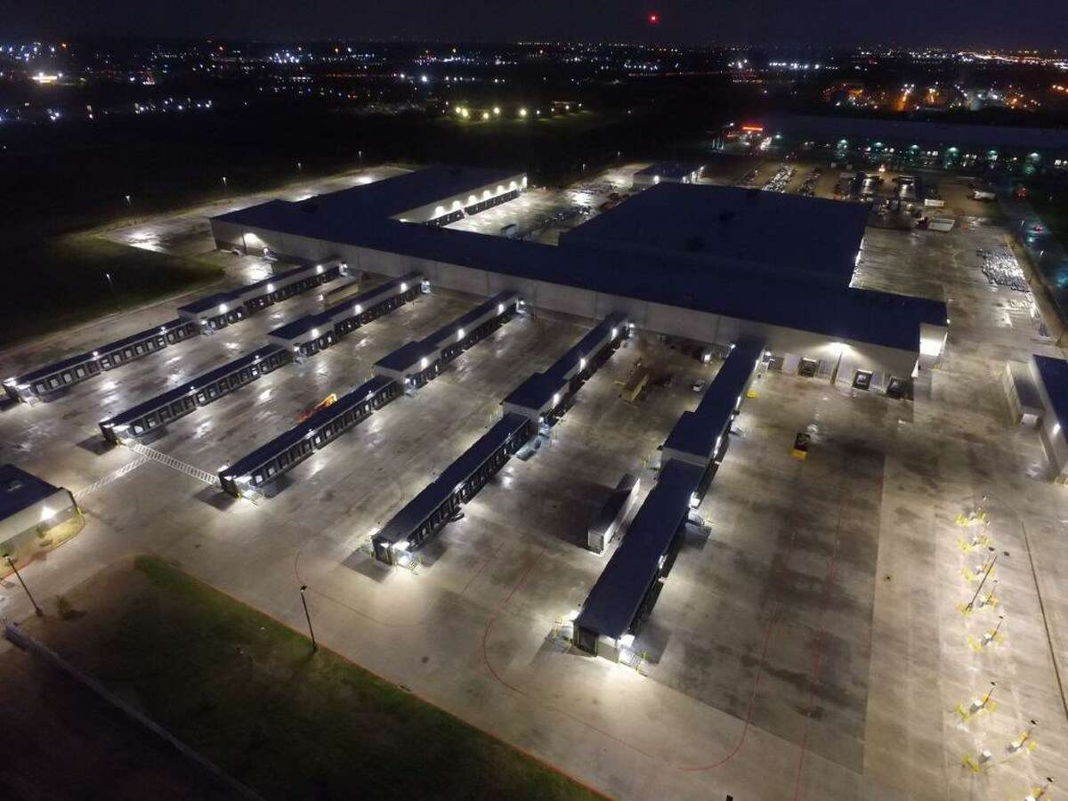 UPS package delivery facility in NW Houston creates 575 jobs