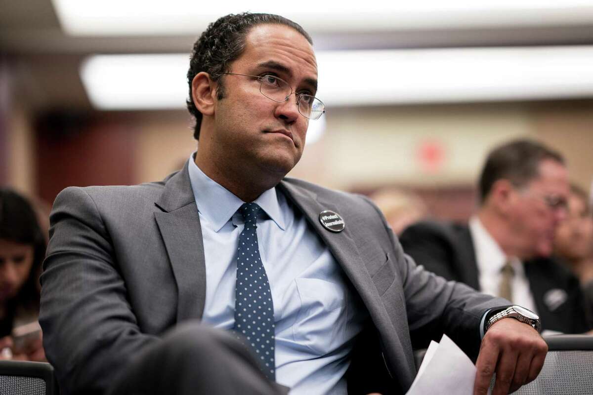 Two Texas congressmen — Republican Will Hurd and Democrat Filemon Vela — are pushing legislation to make a once-segregated school in Marfa a National Historic Site.