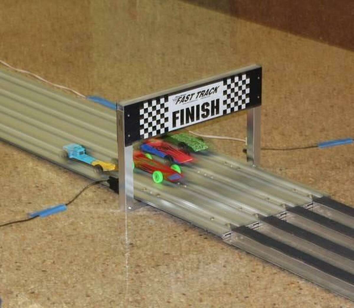 Pack 907, Pack 351 Pinewood Derby race