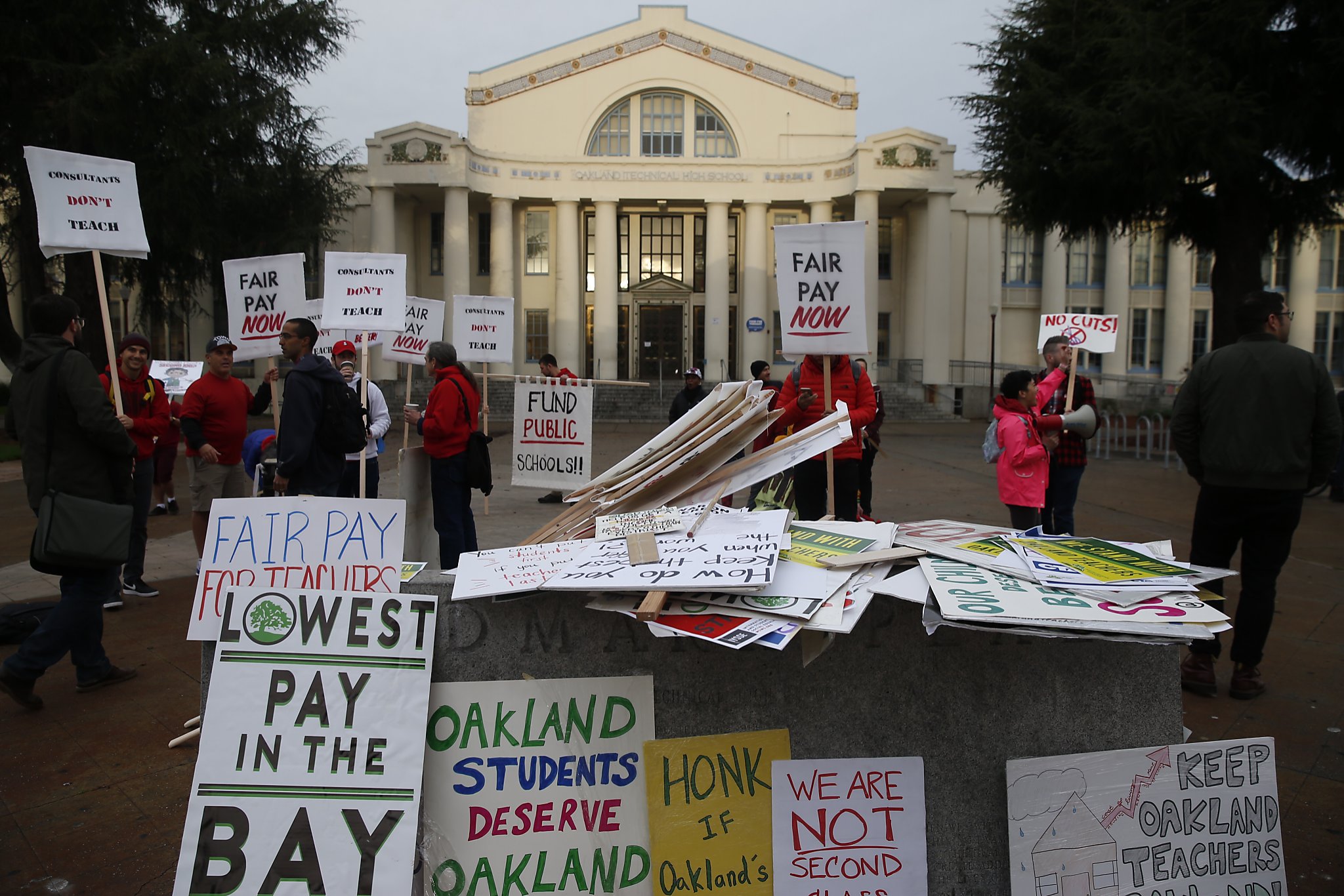 Oakland public schools have great needs but inadequate funds