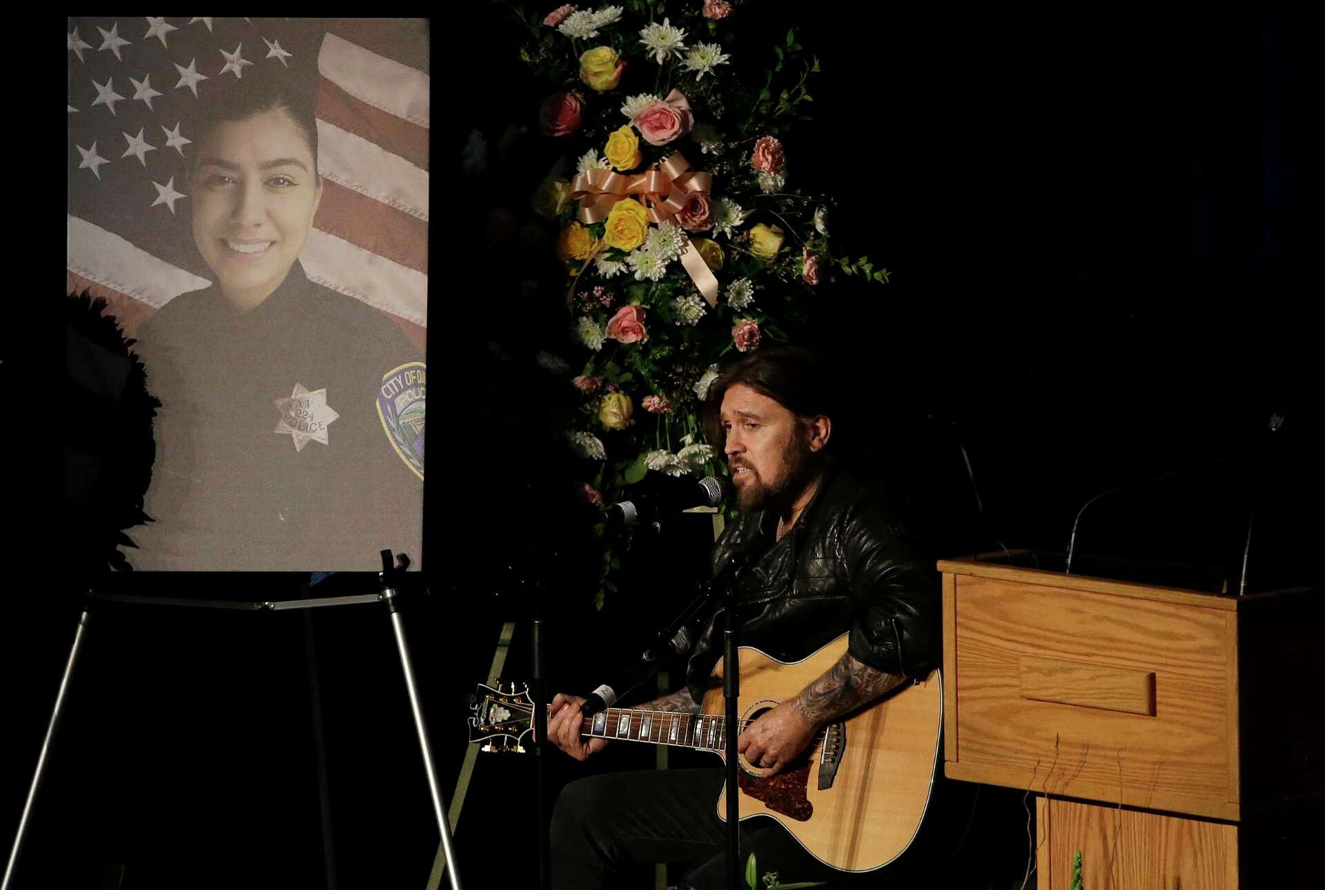 Thousands attend fallen Davis police officer’s memorial service