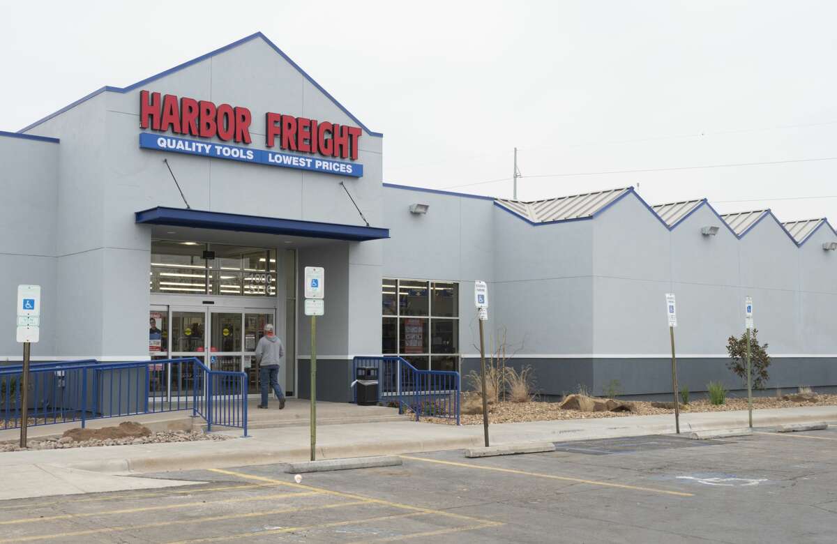Former Furr's Buffet reborn as Harbor Freight Tools store