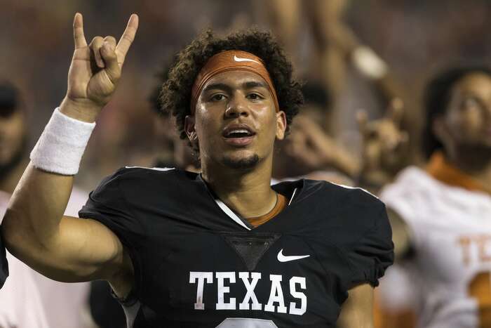 Texas Football: Keaontay Ingram, Kirk Johnson both injured in fall camp