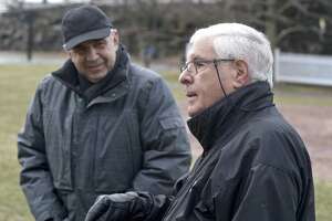 Hamilton Avenue parents tired of waiting - Photo