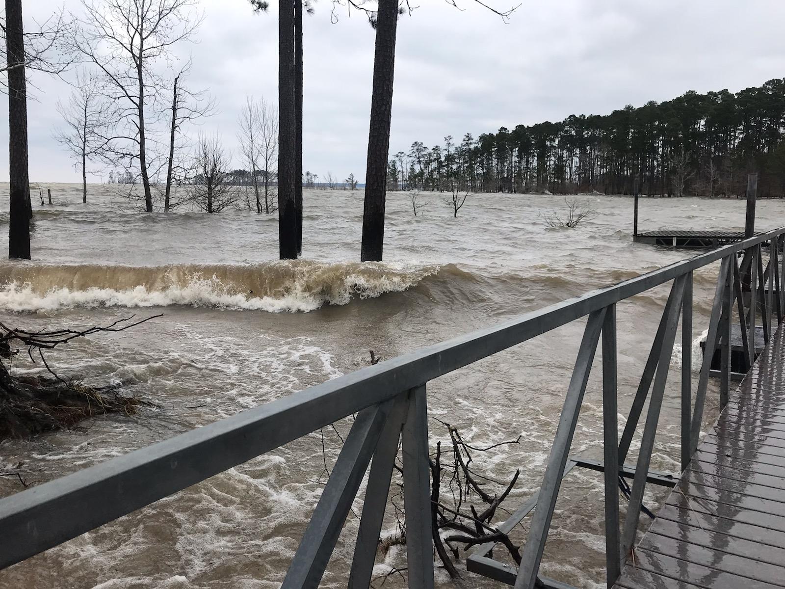 Sam Rayburn Reservoir experiencing flooding
