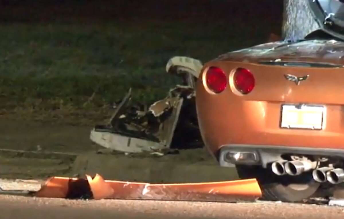 Man Dies After Car Wraps Around Tree In Third Ward 