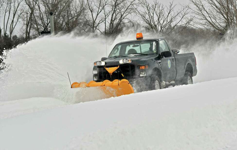 State hiring workers to plow winter roads