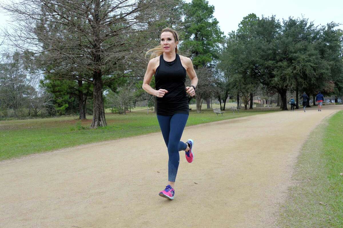 Houston woman runs 256 marathons, in all 50 states and continents