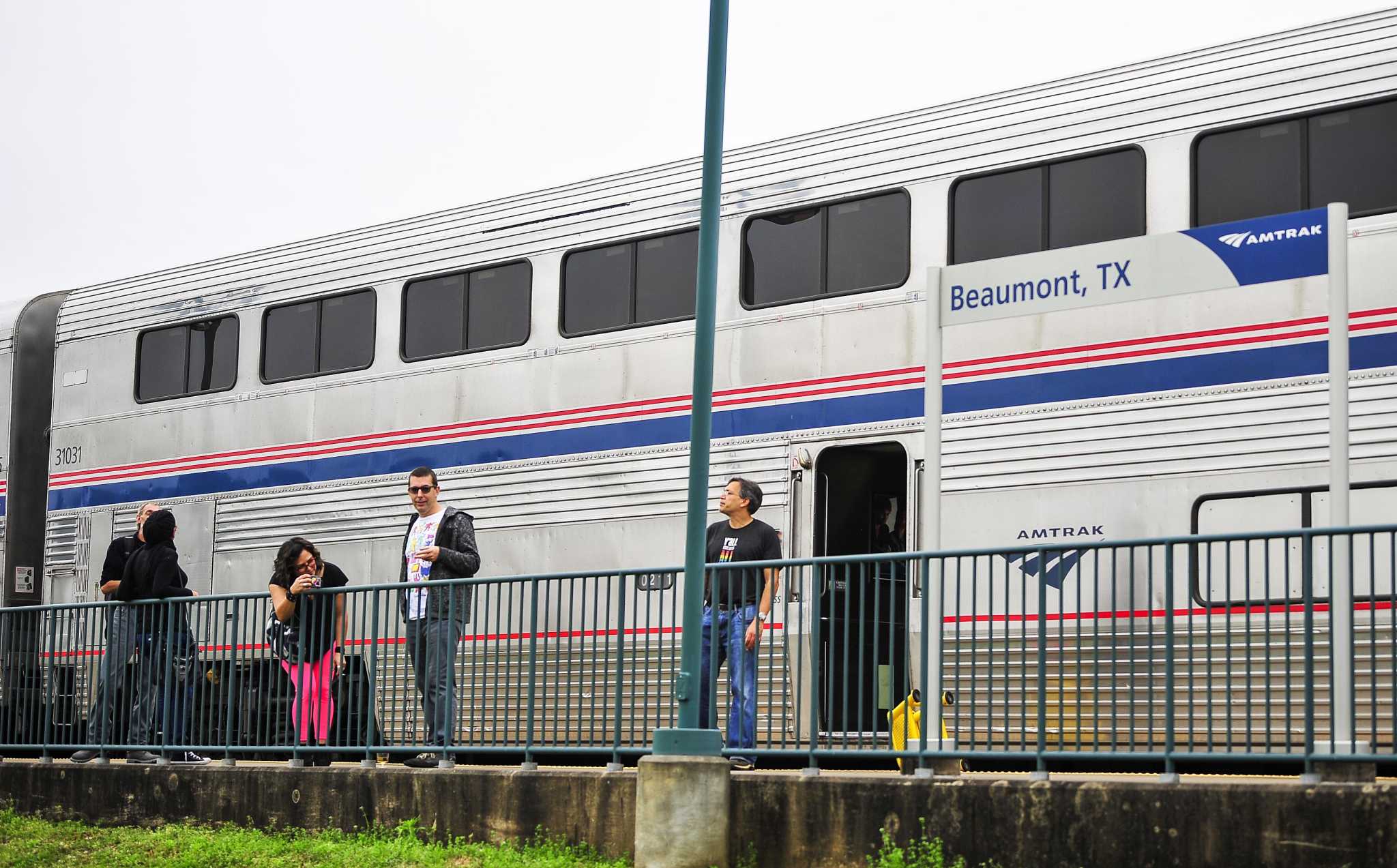 Expanded passenger train service sought