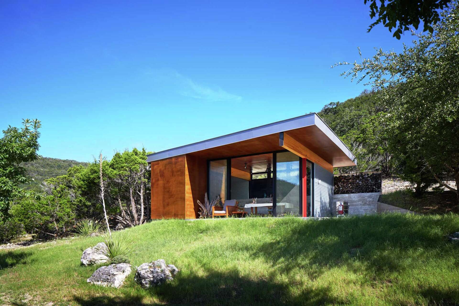 Architect-built Hill Country art studio inspires San Antonio