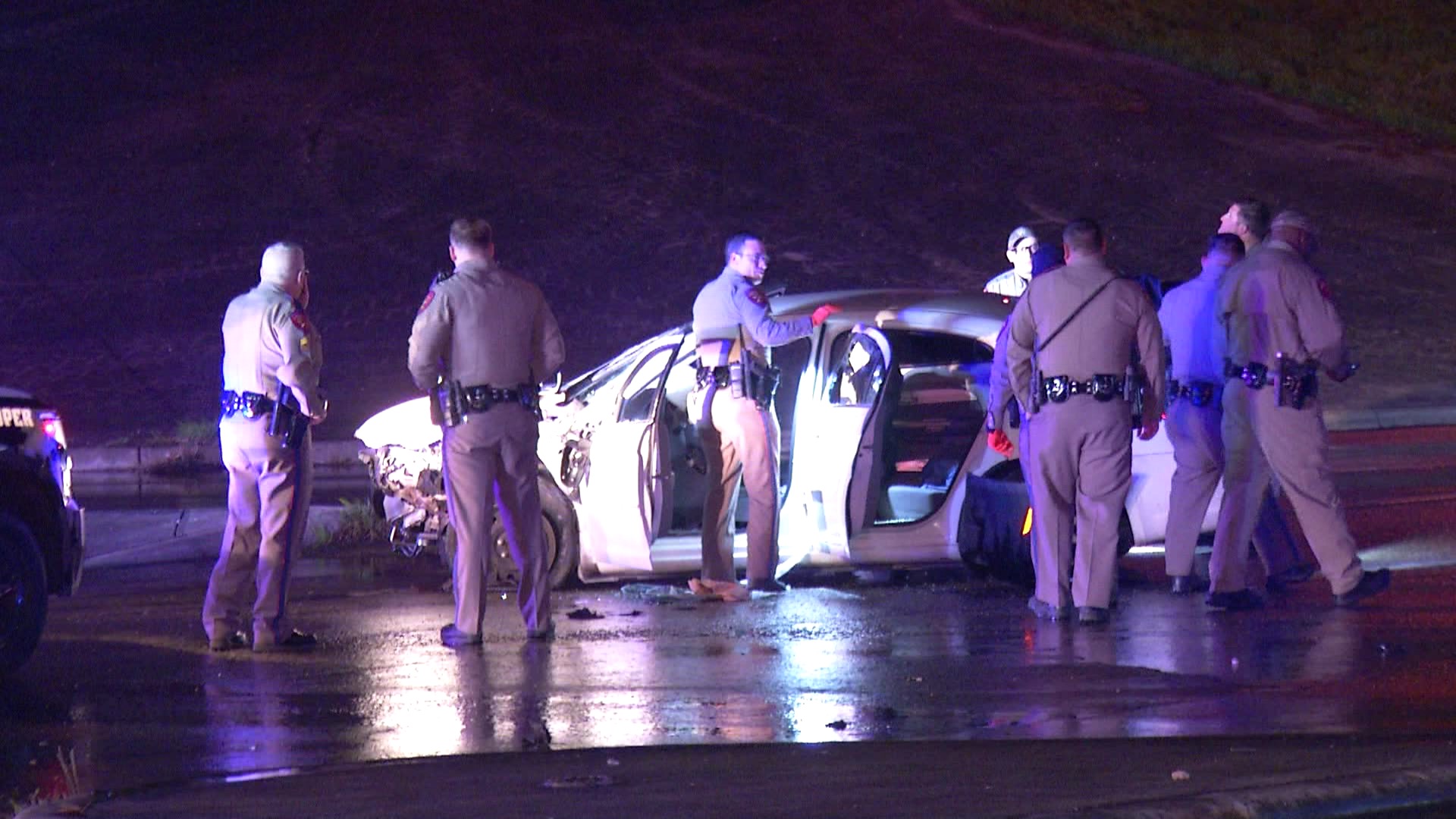 Suspect arrested after chase ends in crash on West Side in San Antonio ...