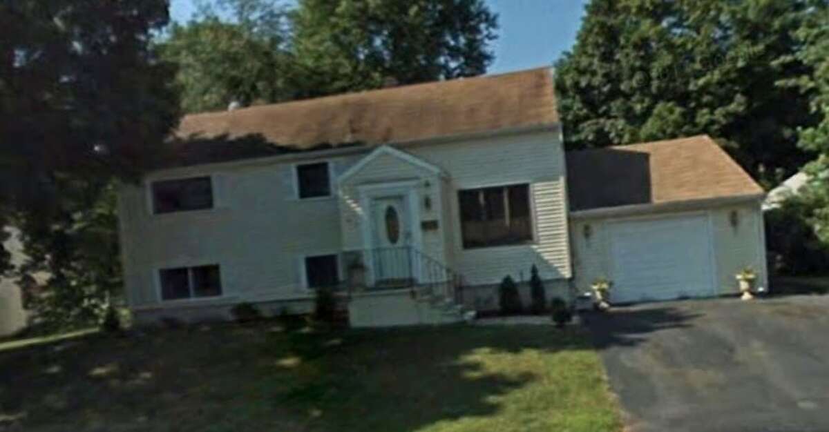 Hamden home sells for 235K