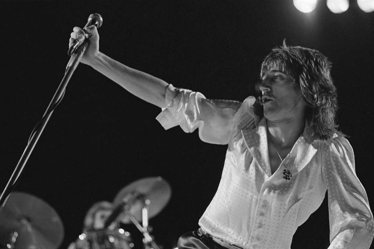 Rocker Jim Morrison Arrested This Day In New Haven