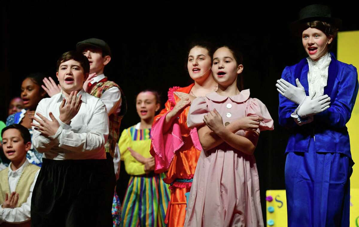 West Rocks students to stage a magical “Mary Poppins Jr.”