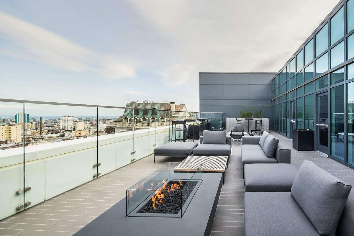 Picture of Luxury High-Rise Living with Exclusive Amenities | Juvitae