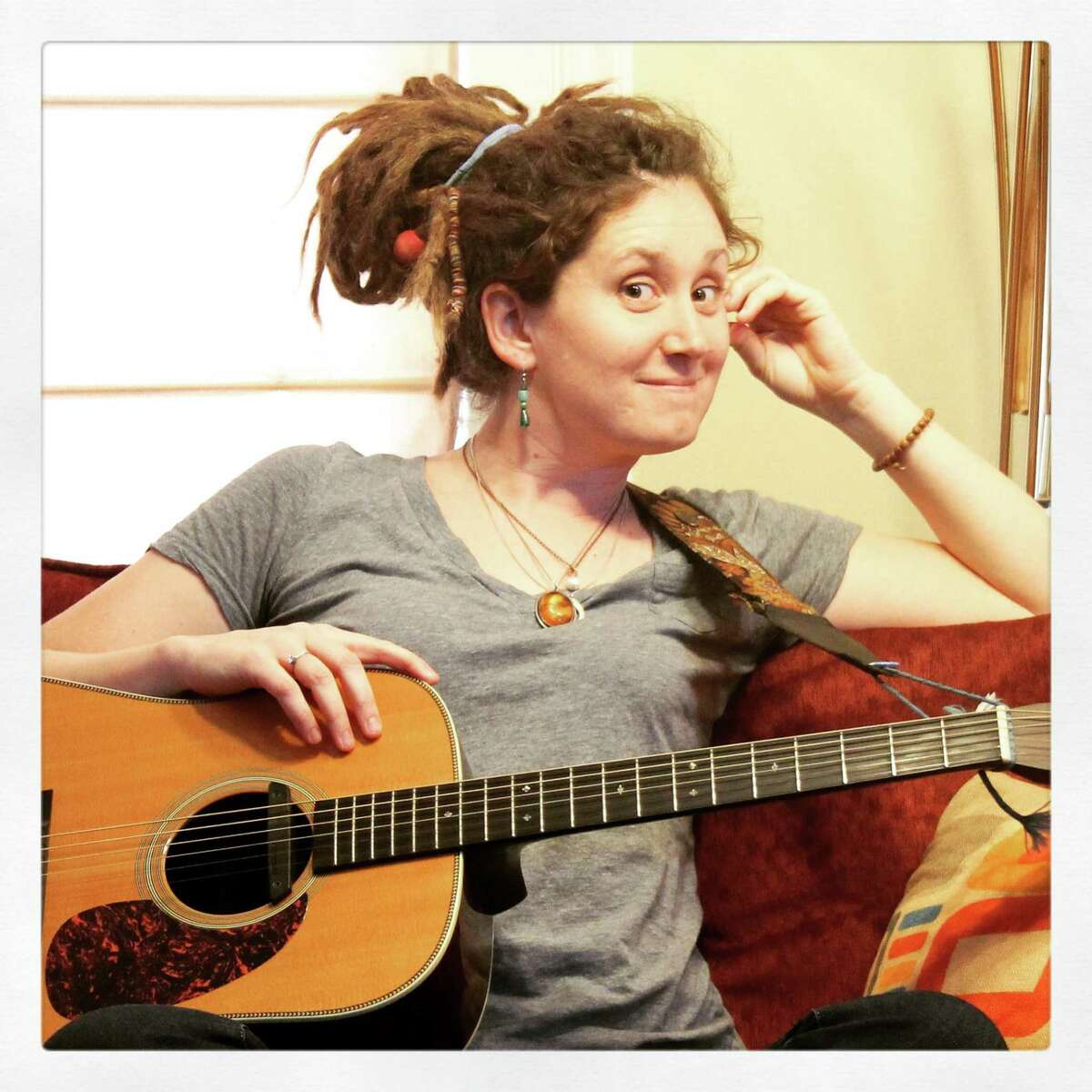 Singer-songwriters Kristen Graves, pictured, and Glenn Roth will perform in CT Folk's CT Artist Showcase.