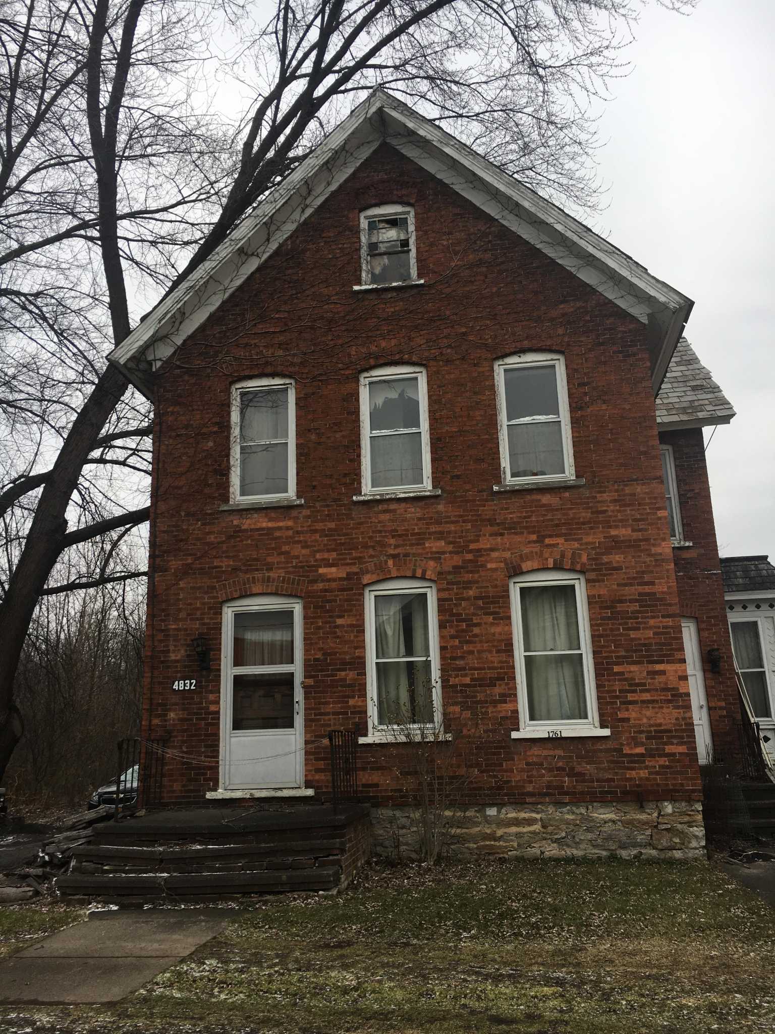 How common is the Greek Revival style? Just check out New York homes