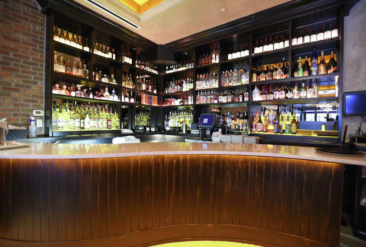 Hudson Social debuts on Stamford’s Bedford Street