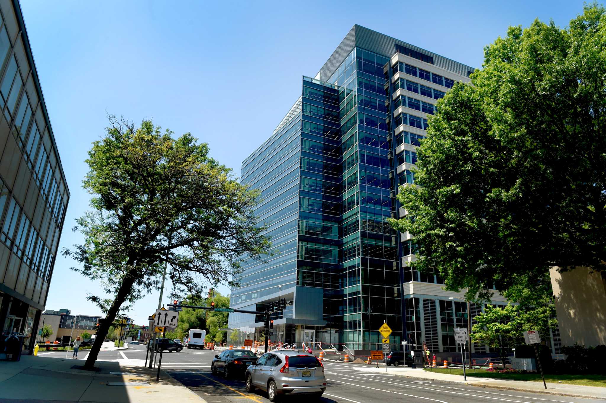 Yale to lease space in New Haven’s Alexion building