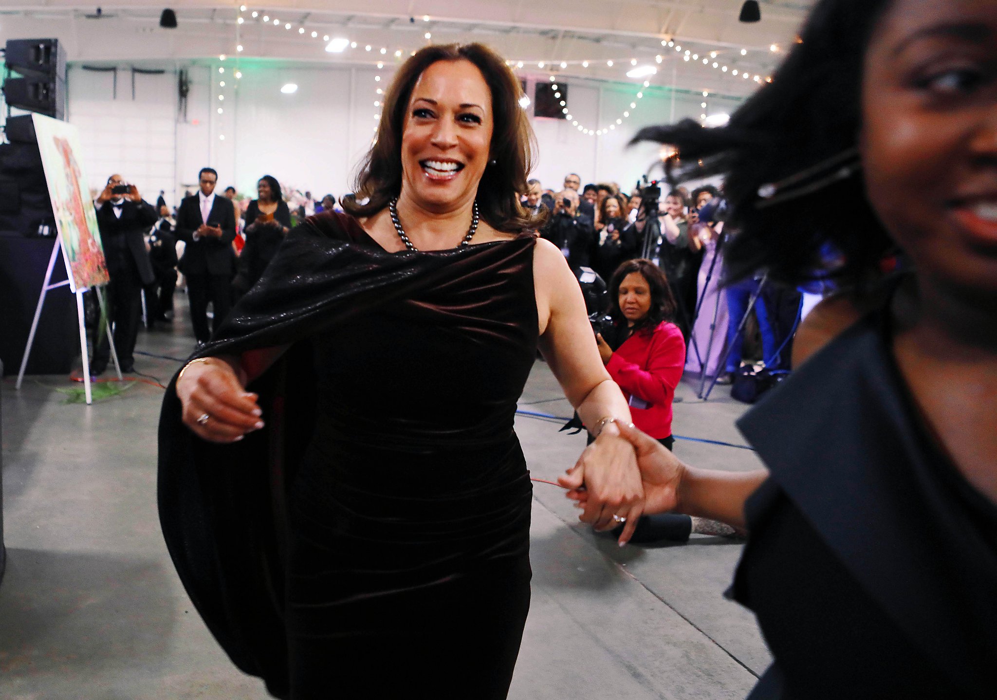 California's Kamala Harris plants Southern roots in quest for presidency