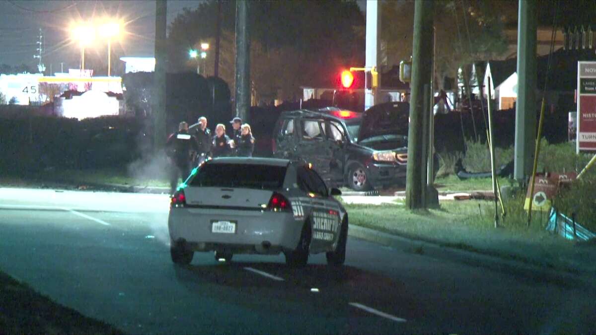 One child dead, another critically injured in Katy area car crash