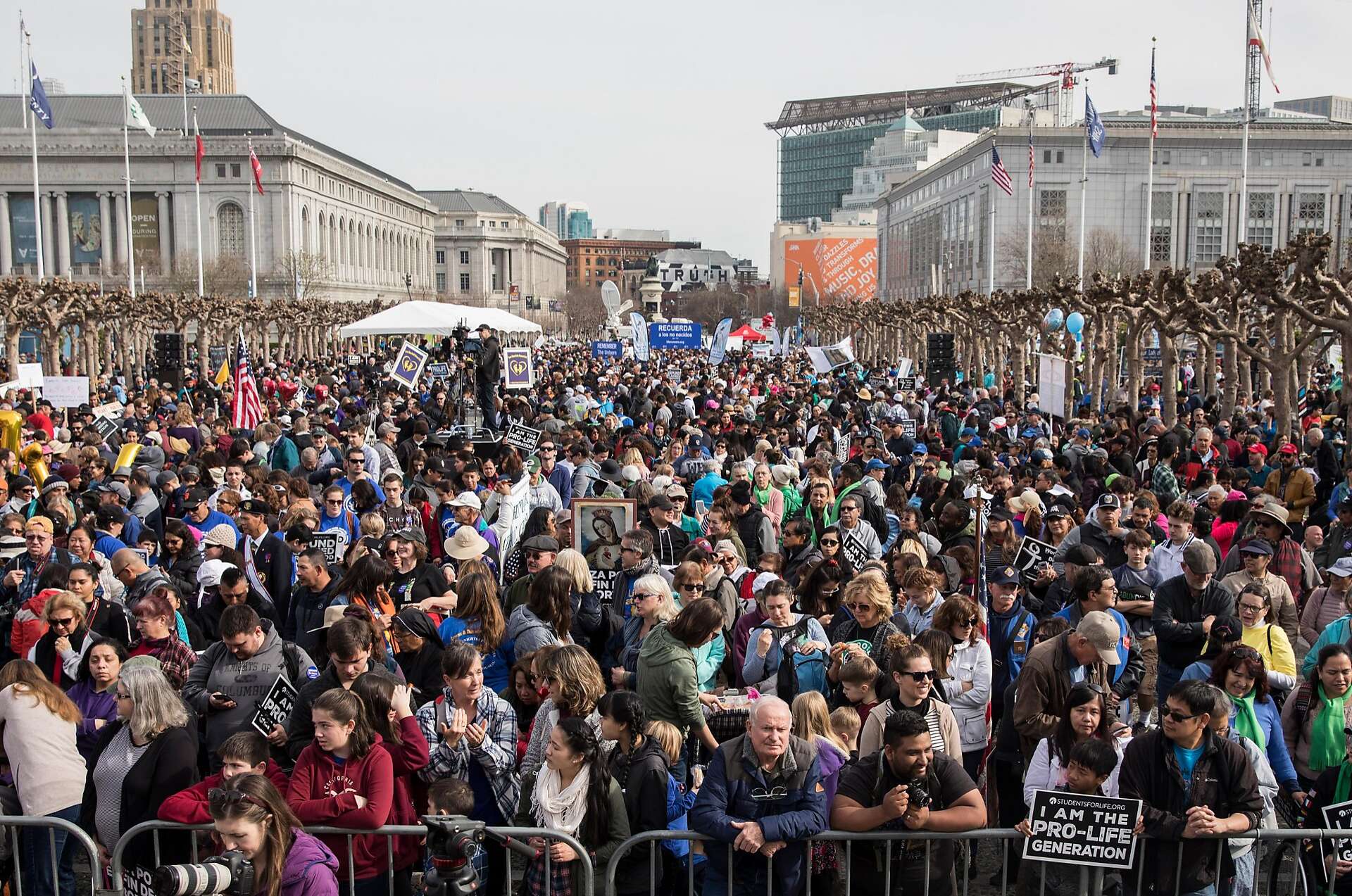 Antiabortion marchers jam SF’s Market Street in 15th annual Walk for Life