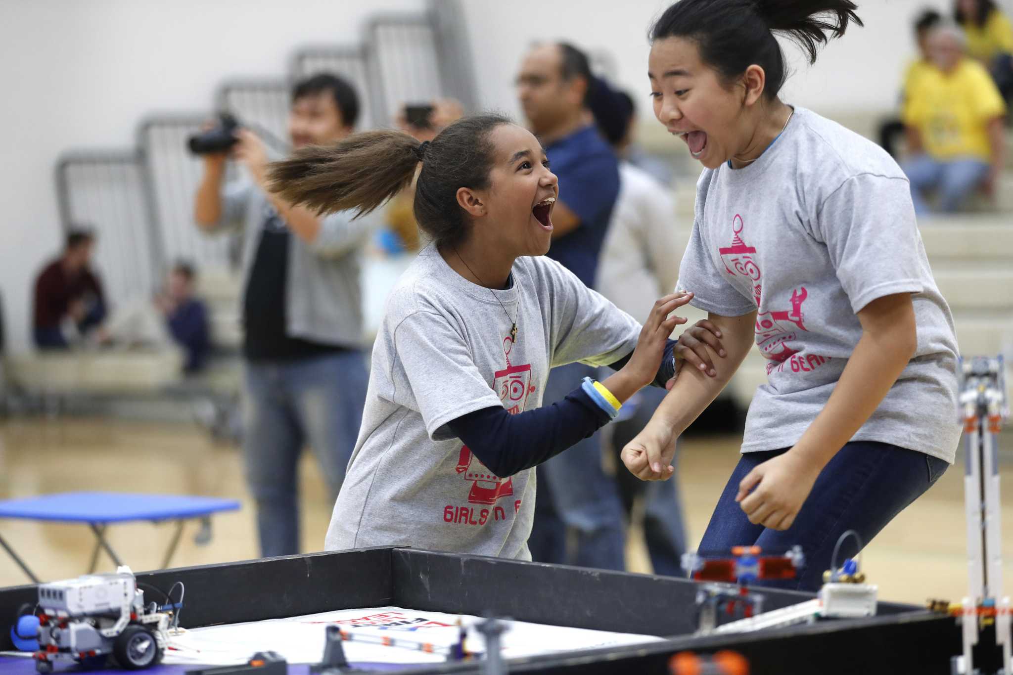 Robotics teams rise to the challenge at Houston competition