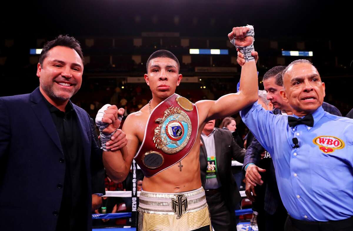 Jaime Munguia wins unanimous decision over Takeshi Inoue