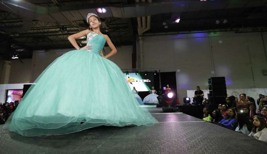 Big business of quinceañeras on display at expo Houston Chronicle