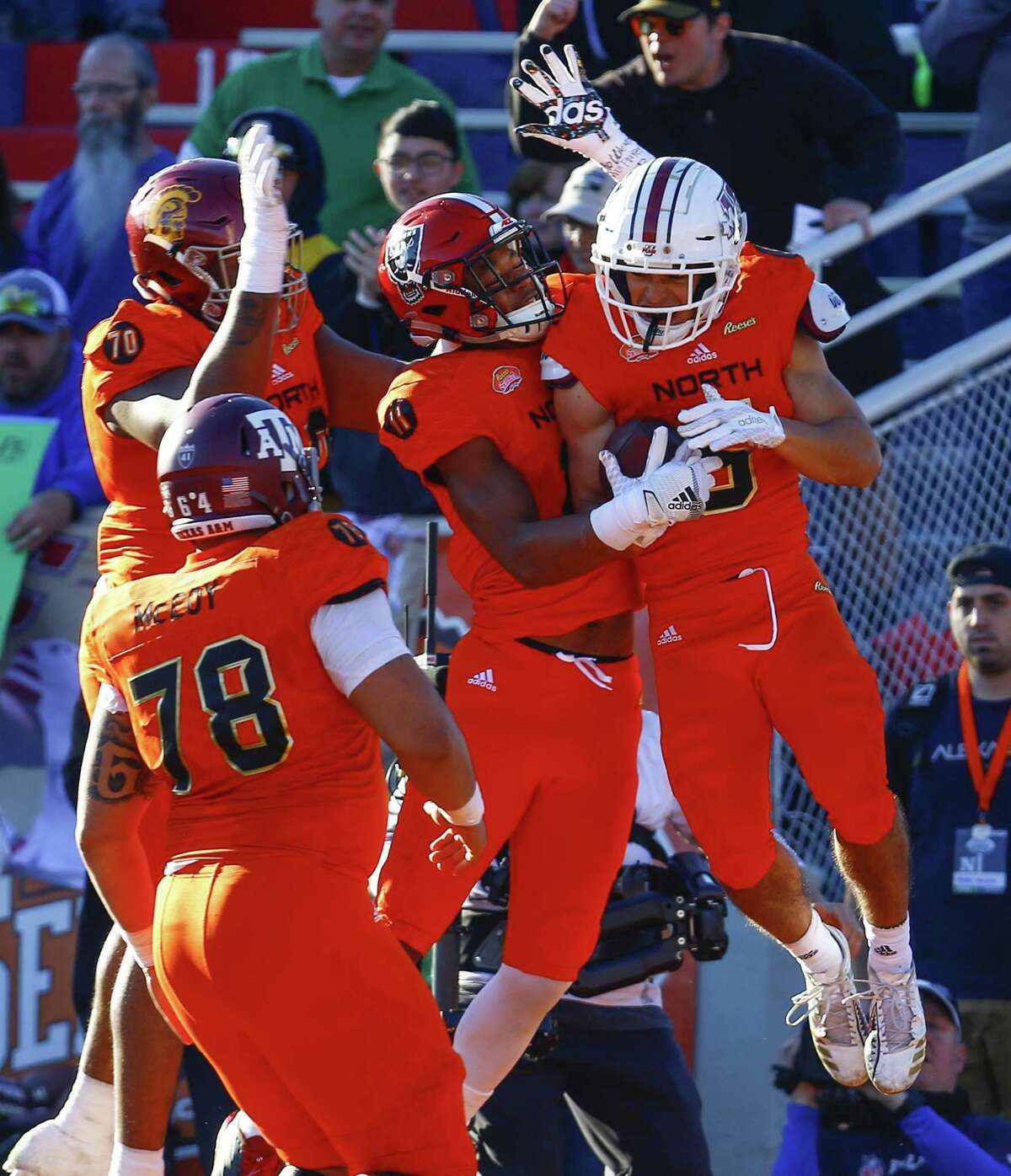 Umass Andy Isabella Keeps Pace With Raiders Jon Gruden At Senior Bowl