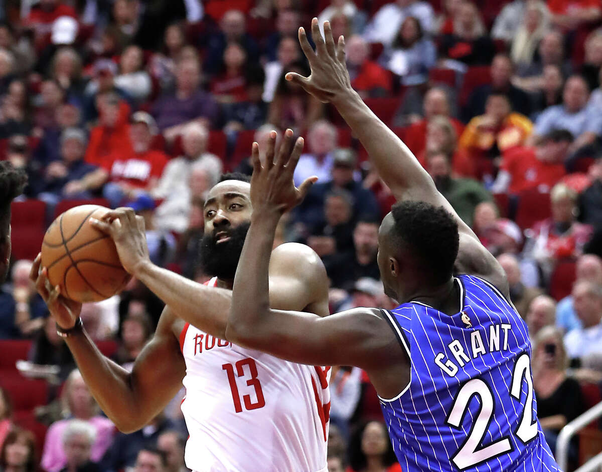 Jerian Grant, guarding James Harden in 2019, has signed with the Rockets.